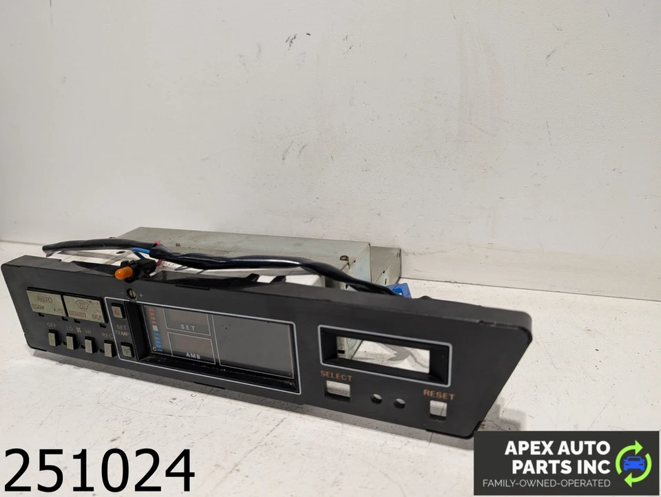OEM 1988 Nissan 300ZX 3.0L Digital AC Climate Control Unit - Image 3 of 4