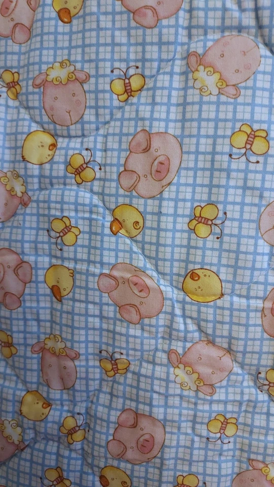 Стеганое одеяло для детской кроватки ручной работы фермерские утки свиньи овцы сарай желтое одеяло на коленях пеленание - Изображение 3 из 4