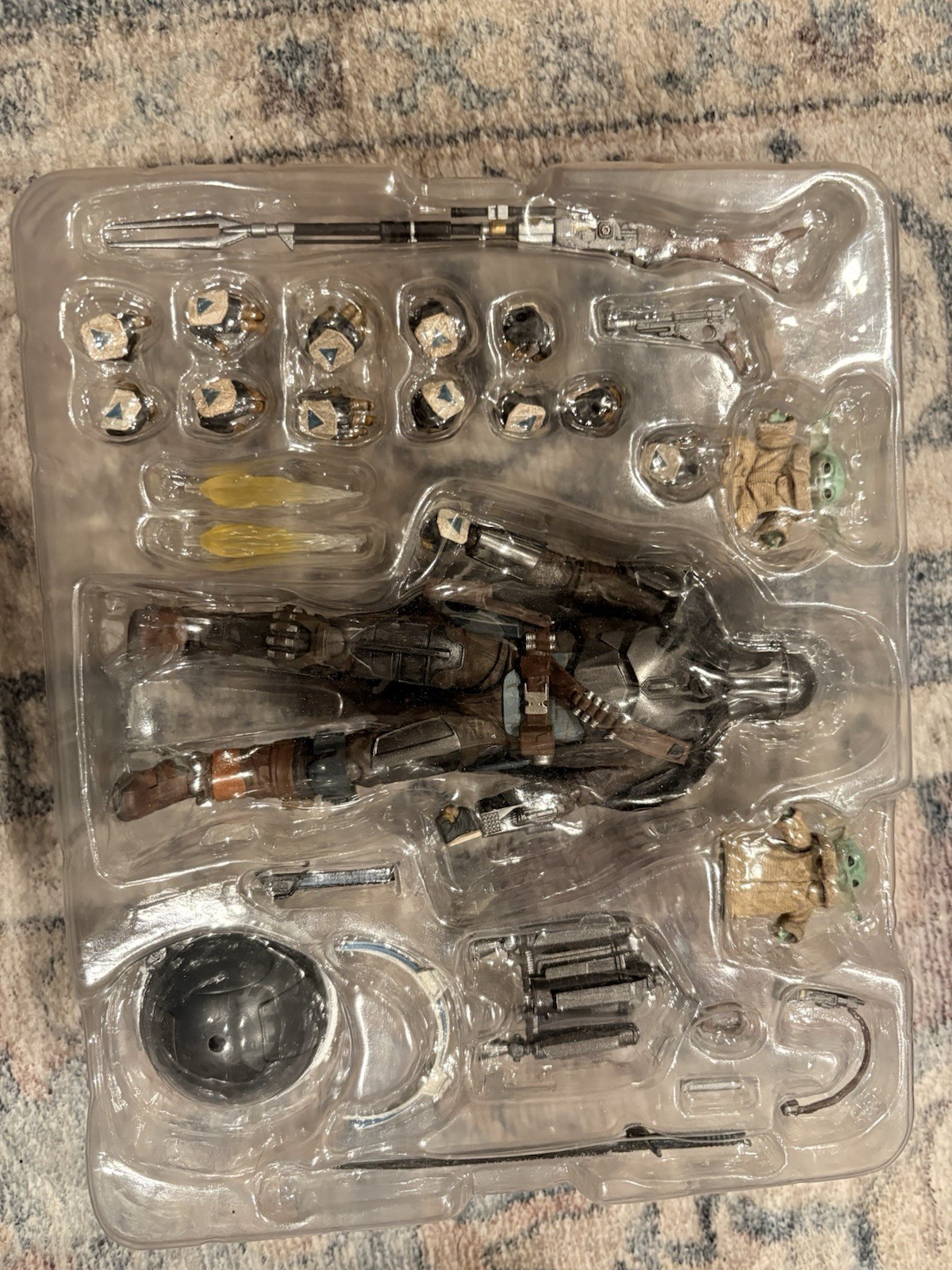 Bandai S.H.Figuarts Star Wars: The Mandalorian with Beskar A