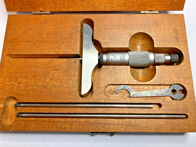 Pristine  Starrett  Depth Gage set. #445 (0-3''Range)       All works perfectly.