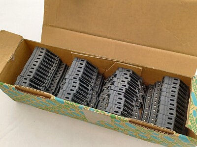 46 Stück Phoenix Contact Klemme UKK 5-HESI (5X20)  /  3007204  Neu in OVP