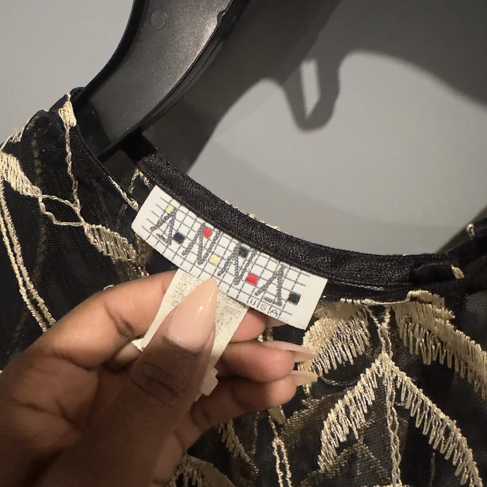 Vestido ceñido al cuerpo negro Anna para mujer con chal dorado de encaje talla L noche cóctel Foto 3 de 4