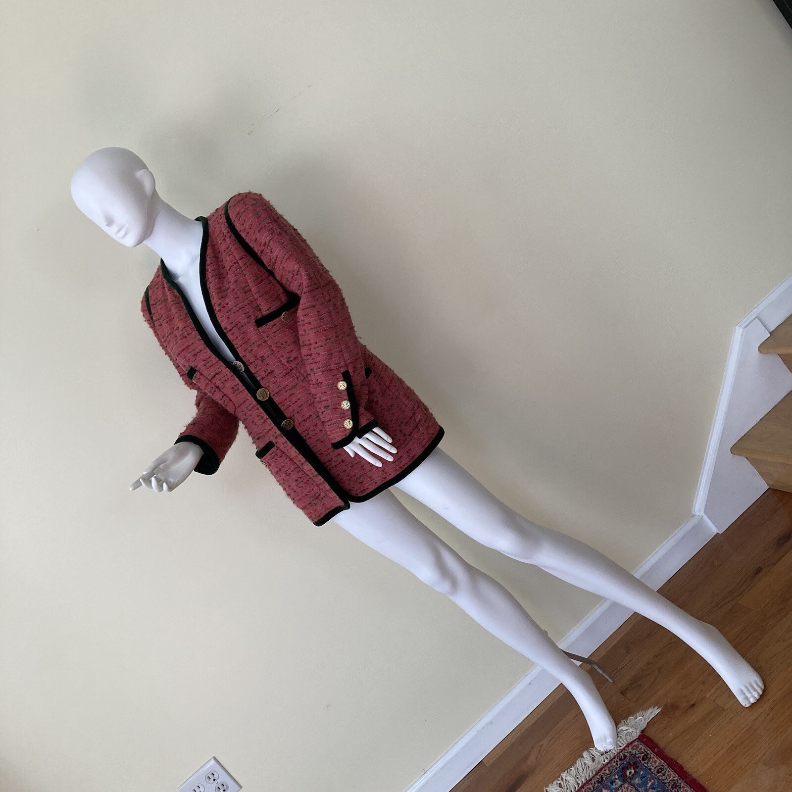 RaRe Vtg CHANEL BOUTIQUE BARBIE Pink FANTASY Boucle Jacket Green Velvet piping image 2