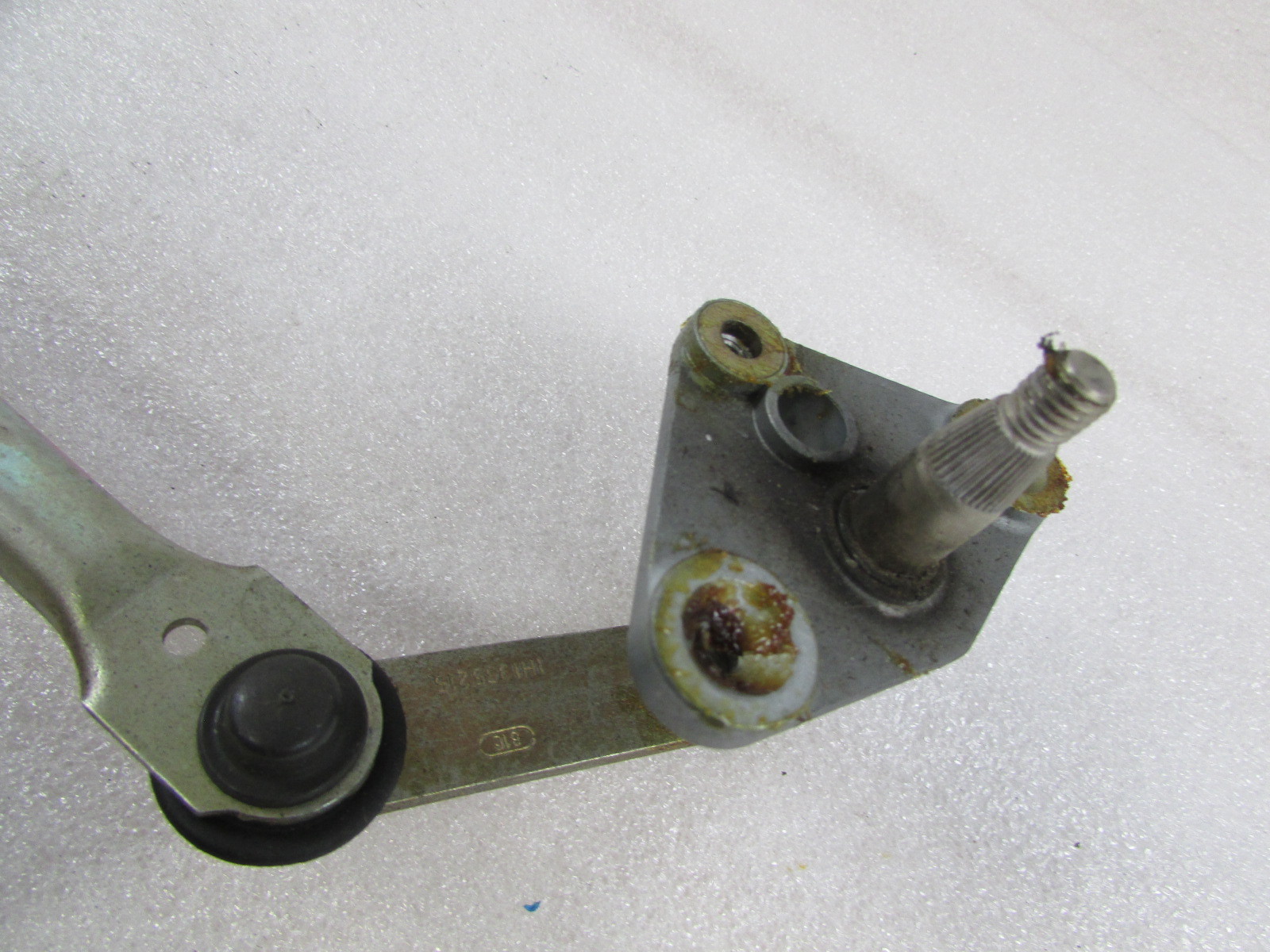 Ferrari 360, 430, Windshield Wiper Linkage/ Lever, Used, P/N 65409100