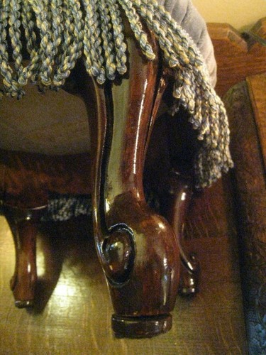 CRUSHED BLUE VELVET W/ FRINGE ROUND FOOT STOOL - Picture 5 of 7