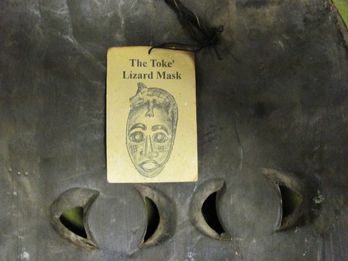 Vintage Bali Wood Carved Lizard Mask - Picture 4 of 4