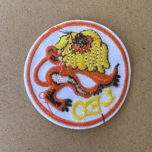 LEO Embroidered 3" Round Iron-on Patch ~ Retro Zodiac Sign Constellation - Picture 2 of 3