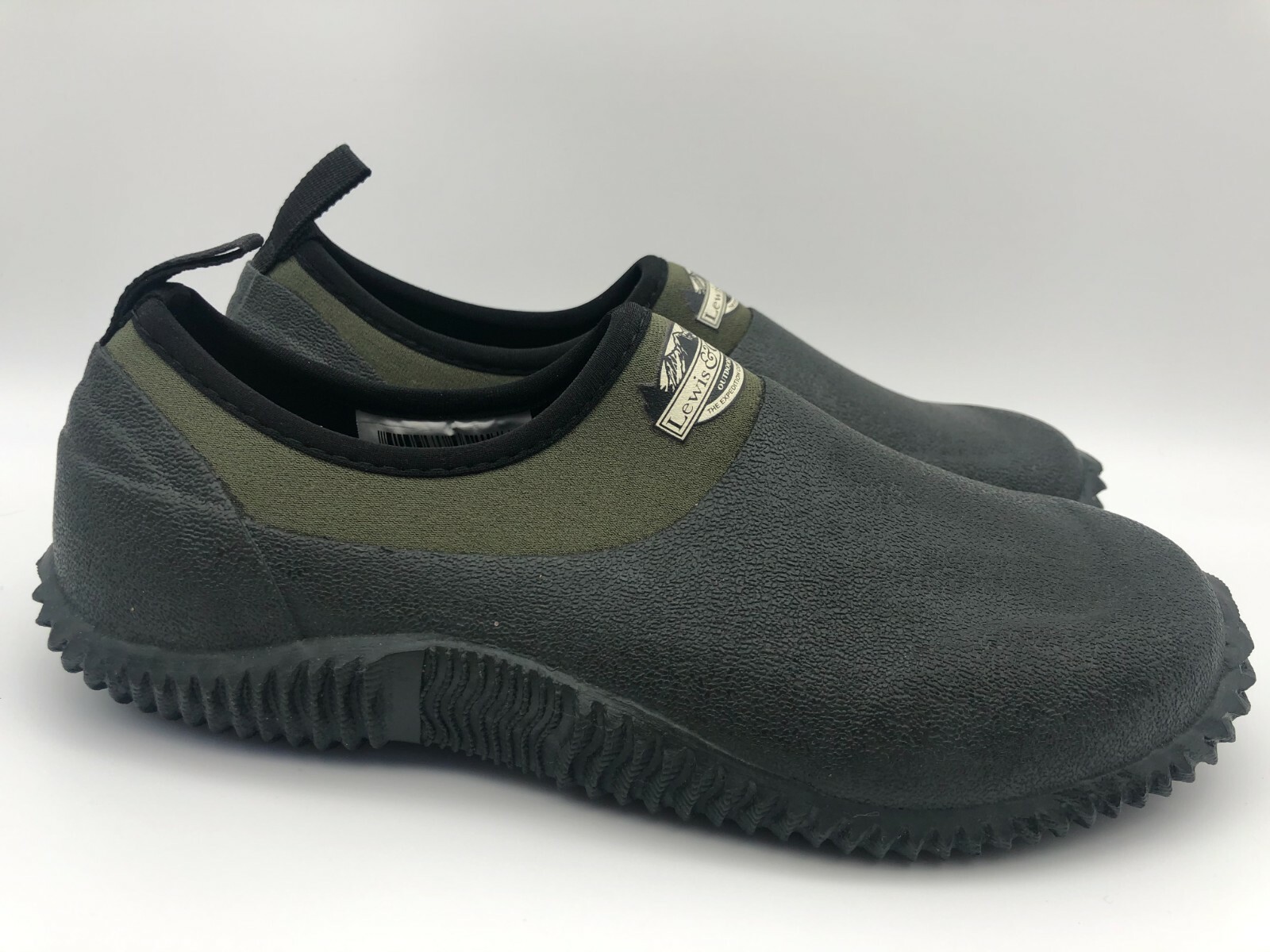 all white clarks wallabees