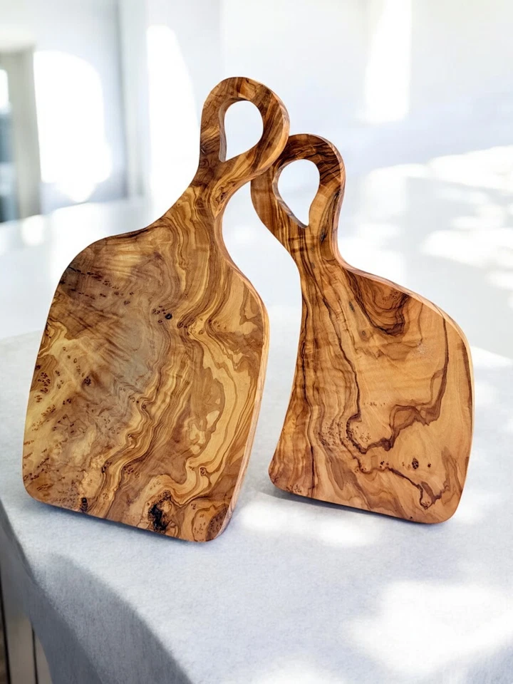 橄榄木“接吻”切割板 2 件套 - 可定制婚礼礼物 — 第 4/4 张图片