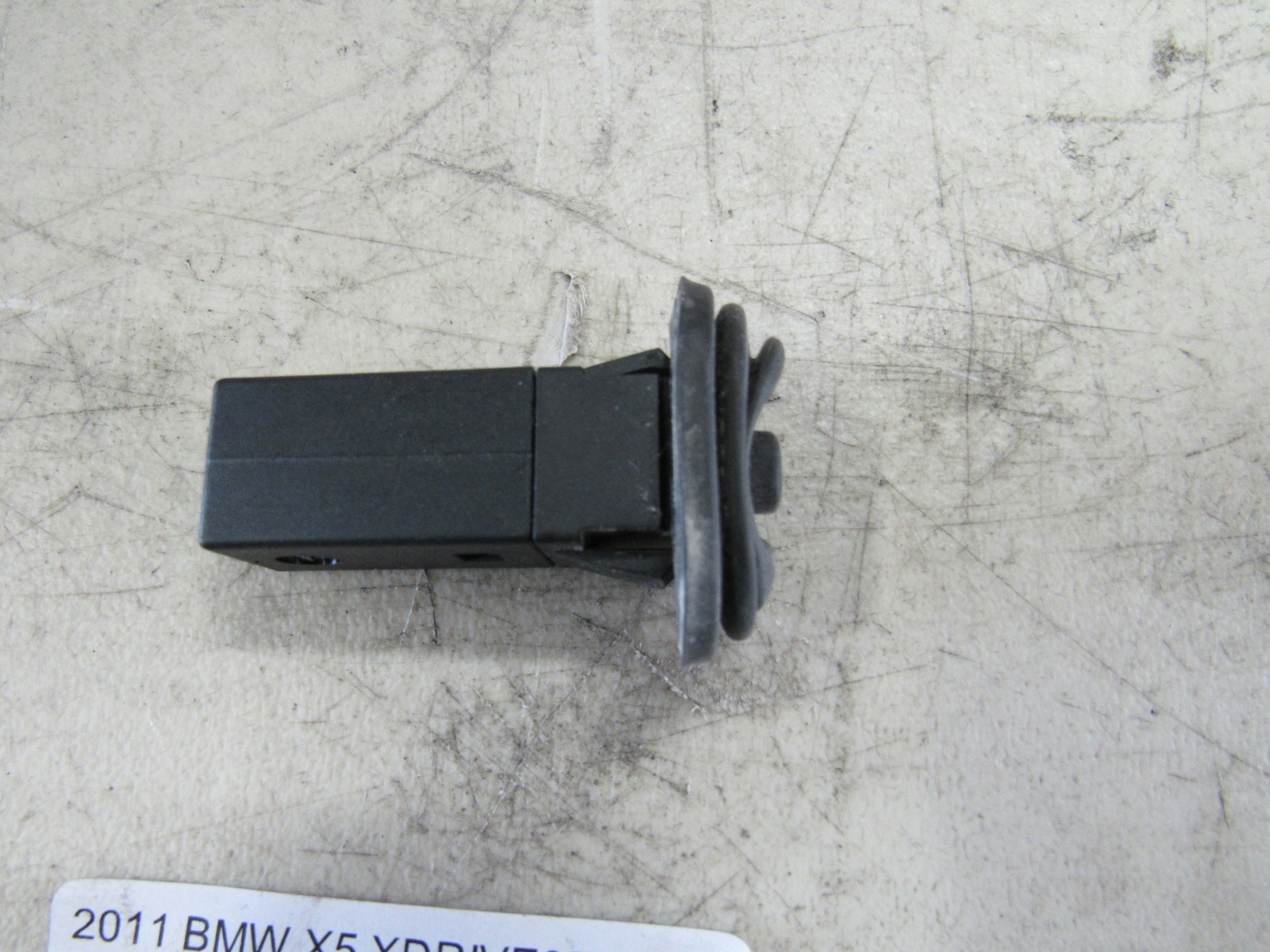 20062013 BMW X5 E70 LCI EMERGENCY PARKING STOP BRAKE RELEASE HANDLE OEM eBay
