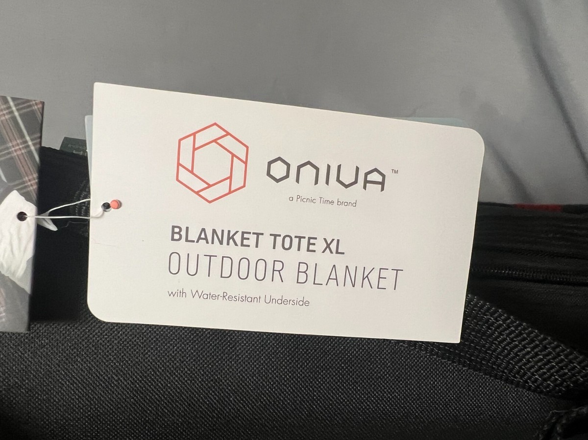 ONIVA Blanket Tote XL Outdoor Picnic Blanket - Beach Red ONIVA Blanket Tote XL Outdoor Picnic Blanket - Beach Red
