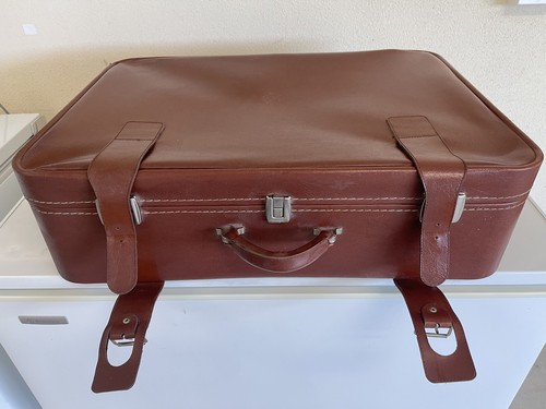 Vintage Suitcase / Luggage, Collectable 