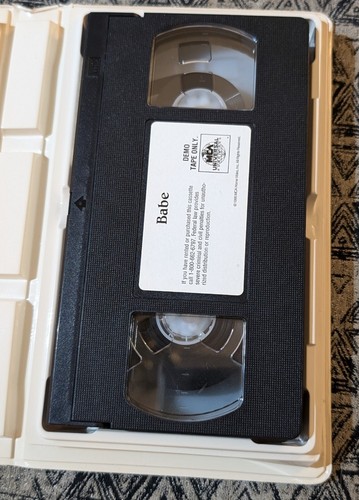 Vintage Screening Tape - Babe A Little Pig Goes A Long Way - Video Sales Rep VHS - Picture 2 of 5