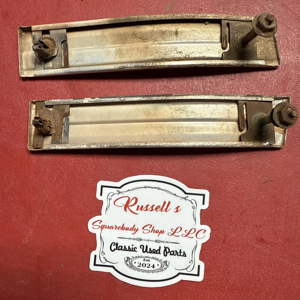 Blazer Suburban 1977 carrocería cuadrada guardabarros delantero inferior Chevy GMC C/K10-30 K5 Foto 2 de 2