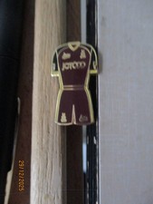 BADGE :  Bradford CIty Home Kit Badge 2018-19