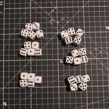 Warhammer 40K Starter/Kill Team Starter Set 12mm White Dice x 30