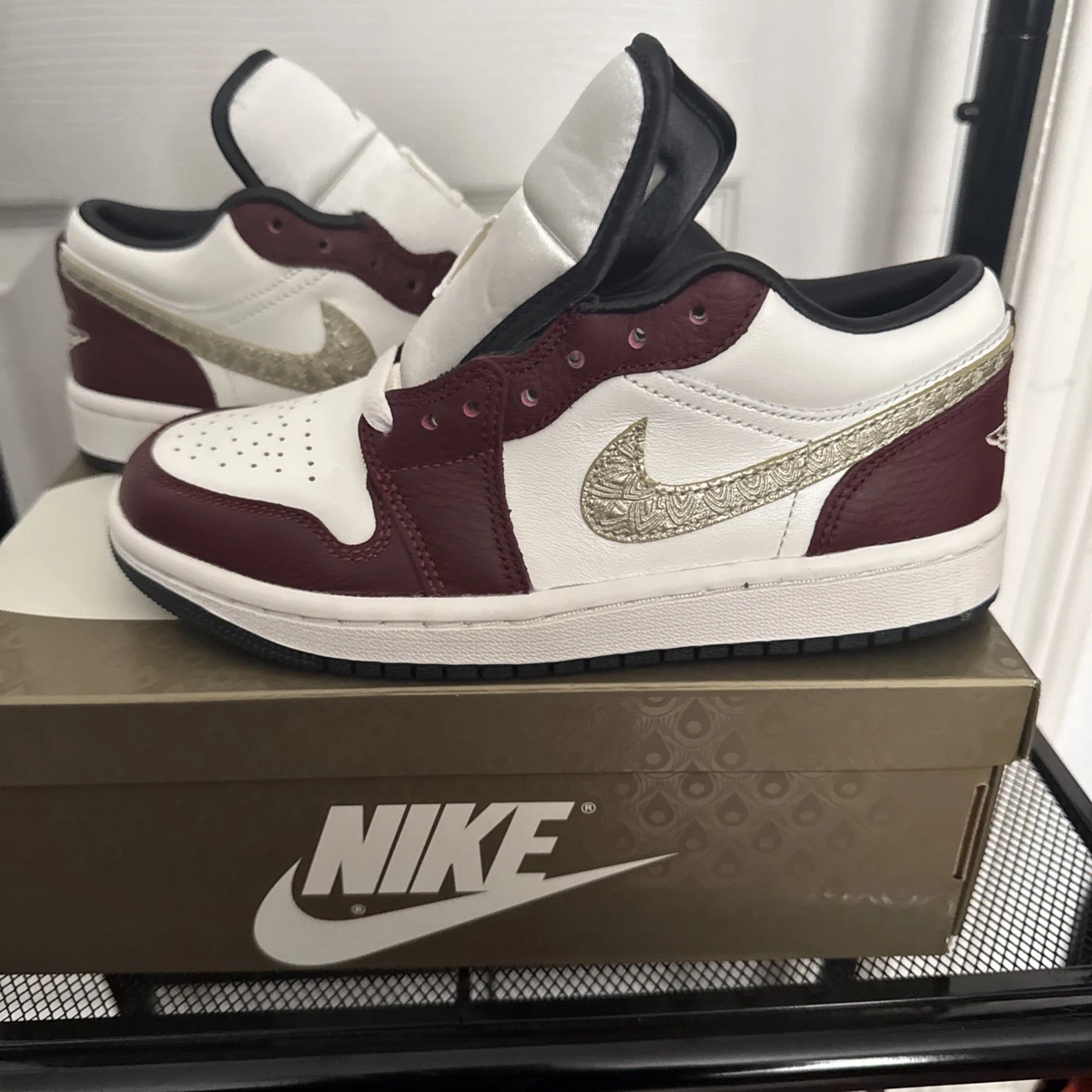 Las mejores ofertas en Jordan 1 SE Low Year of the Dragon W | eBay