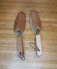 Two 2 Boot Barn Shoe Trees Size Medium Cedar Spring Loaded Shoe Stretcher