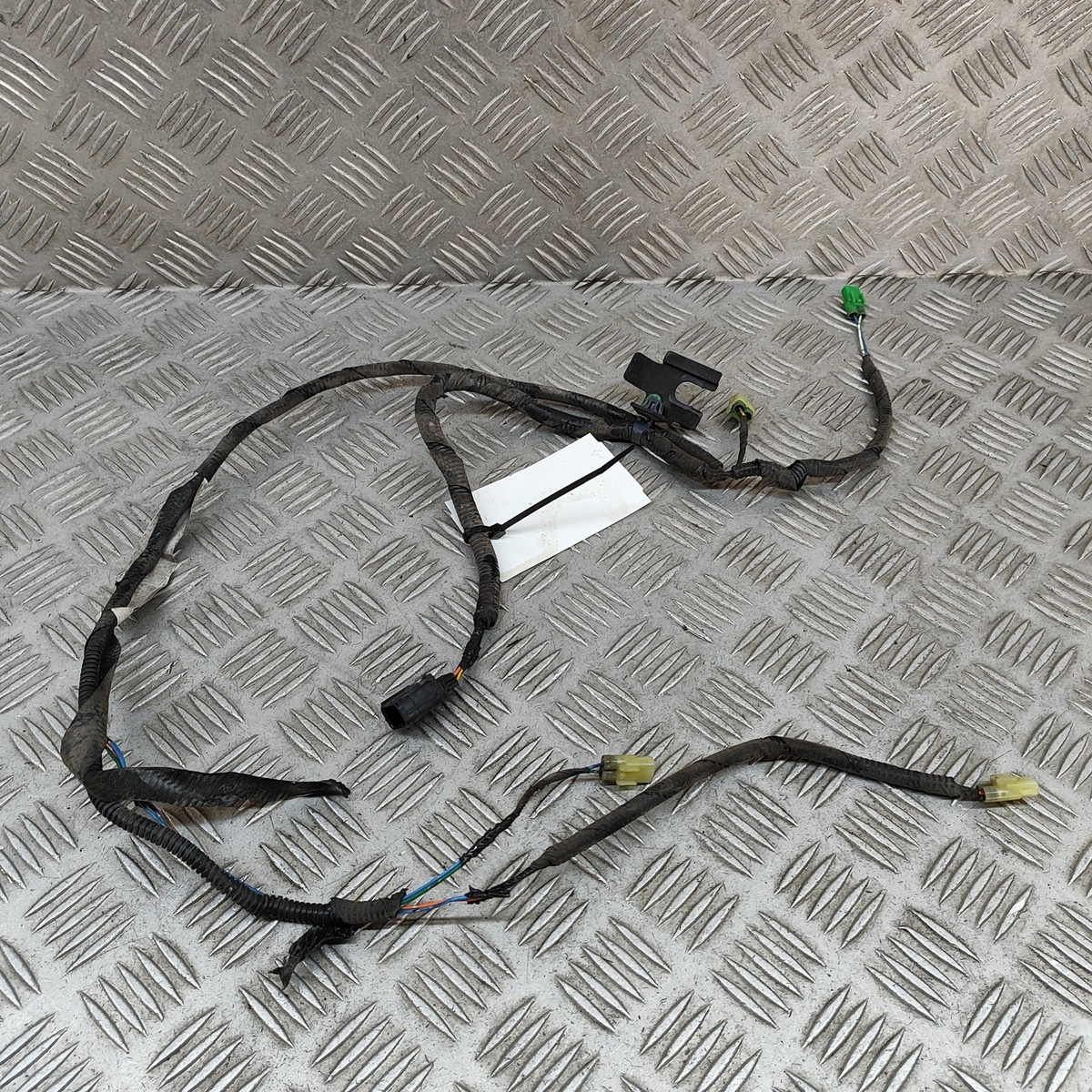 HONDA CIVIC Mk8 Sedan Rear Parking Sensor Wiring Loom 32131-SNV