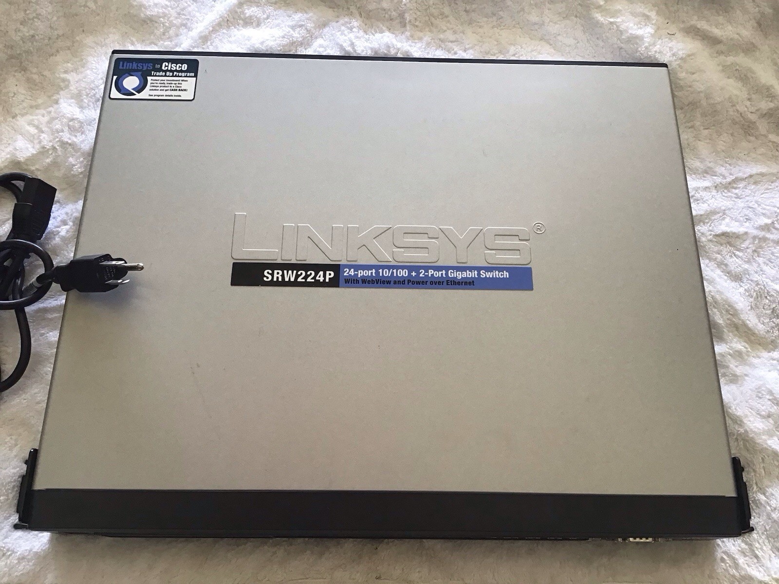 Cisco  Small Business Managed (SRW224G4P) 24-Ports Rack-Mountable Ethernet...