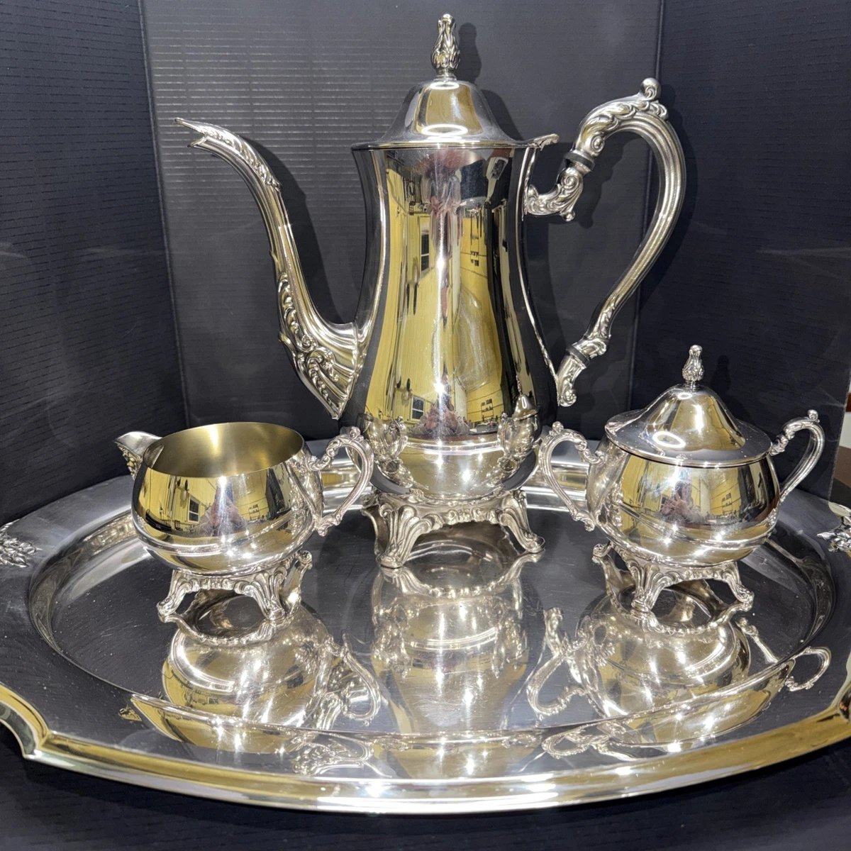 ONEIDA Antique US Silver-Plated Teapots, Coffee Pots & Sets for