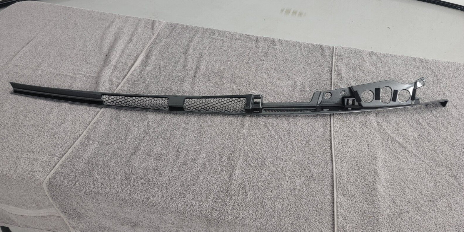 MCLAREN 720S REAR RIGHT PASSENGER SIDE ENGINE BONNET COVER GRILL OEM 14AB455CP