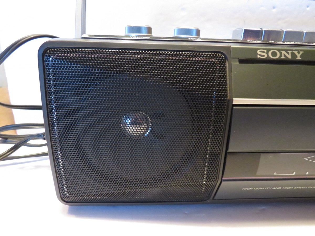 SONY CFS-W301 Sound Rider Dual Cassette Player Recorder AM/FM