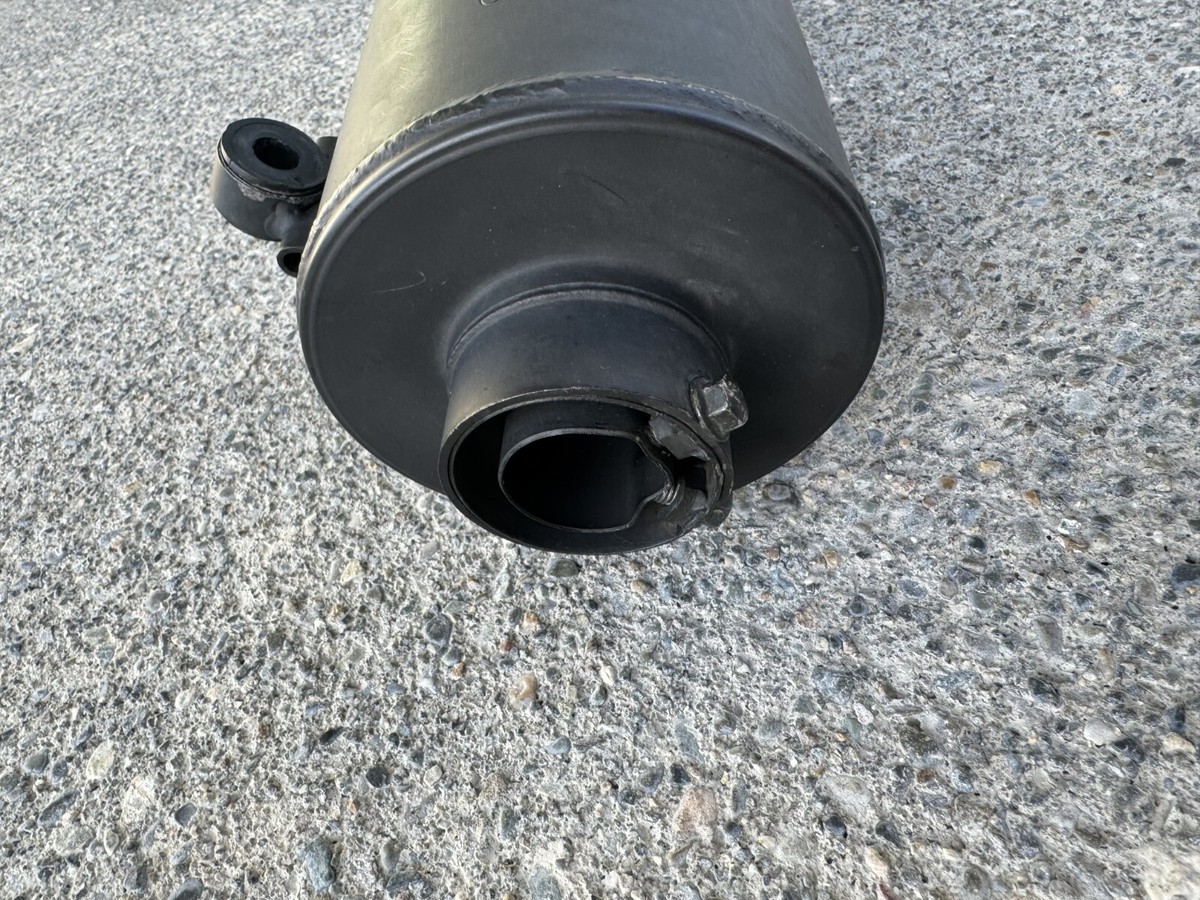 SUZUKI QUADSPORT LT-Z90 LTZ90 LTZ 90 MUFFLER WITH SPARK SUZUKI QUADSPORT LT-Z90 LTZ90 LTZ 90 MUFFLER WITH SPARK