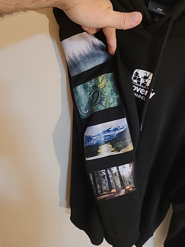 Sudadera con capucha H&M Discovery Channel negra talla mediana - Imagen 2 de 8