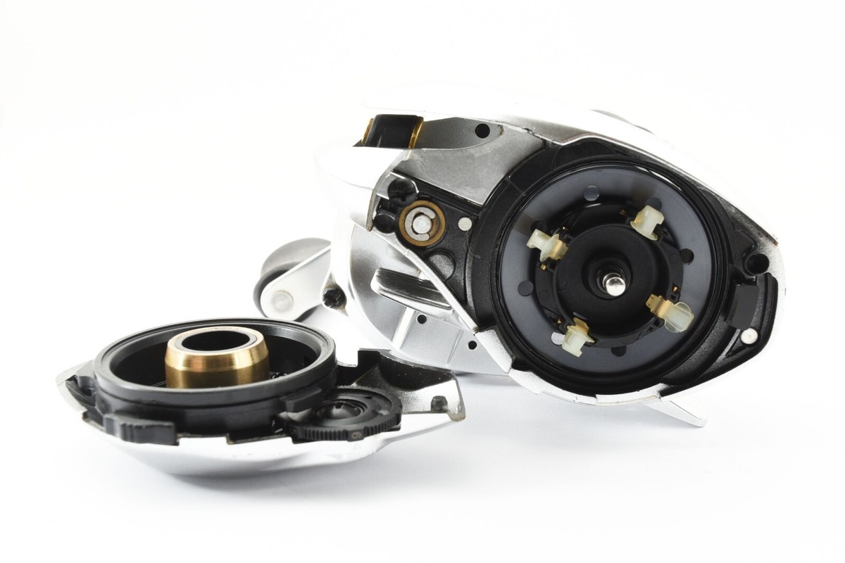 Shimano 16 Metanium MGL Right Handle Baitcasting Reel Gear Shimano 16 Metanium MGL Right Handle Baitcasting Reel Gear