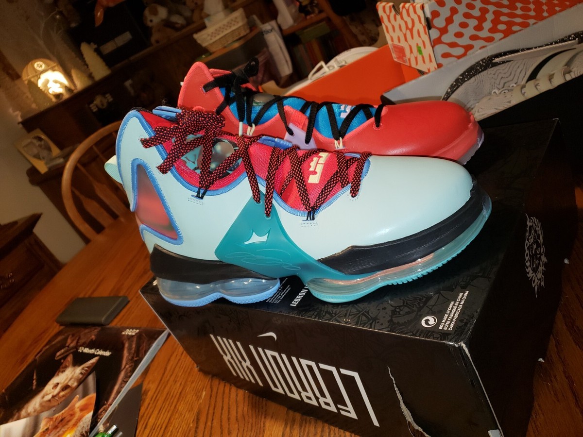 Size 13.5 - Nike LeBron 19 Bright Crimson/Malachite DQ7548 600