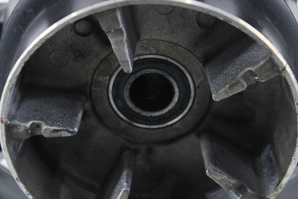 Rueda trasera 16x5 Harley Davidson Touring Electra Road Glide 14-19 5 radios Foto 2 de 4