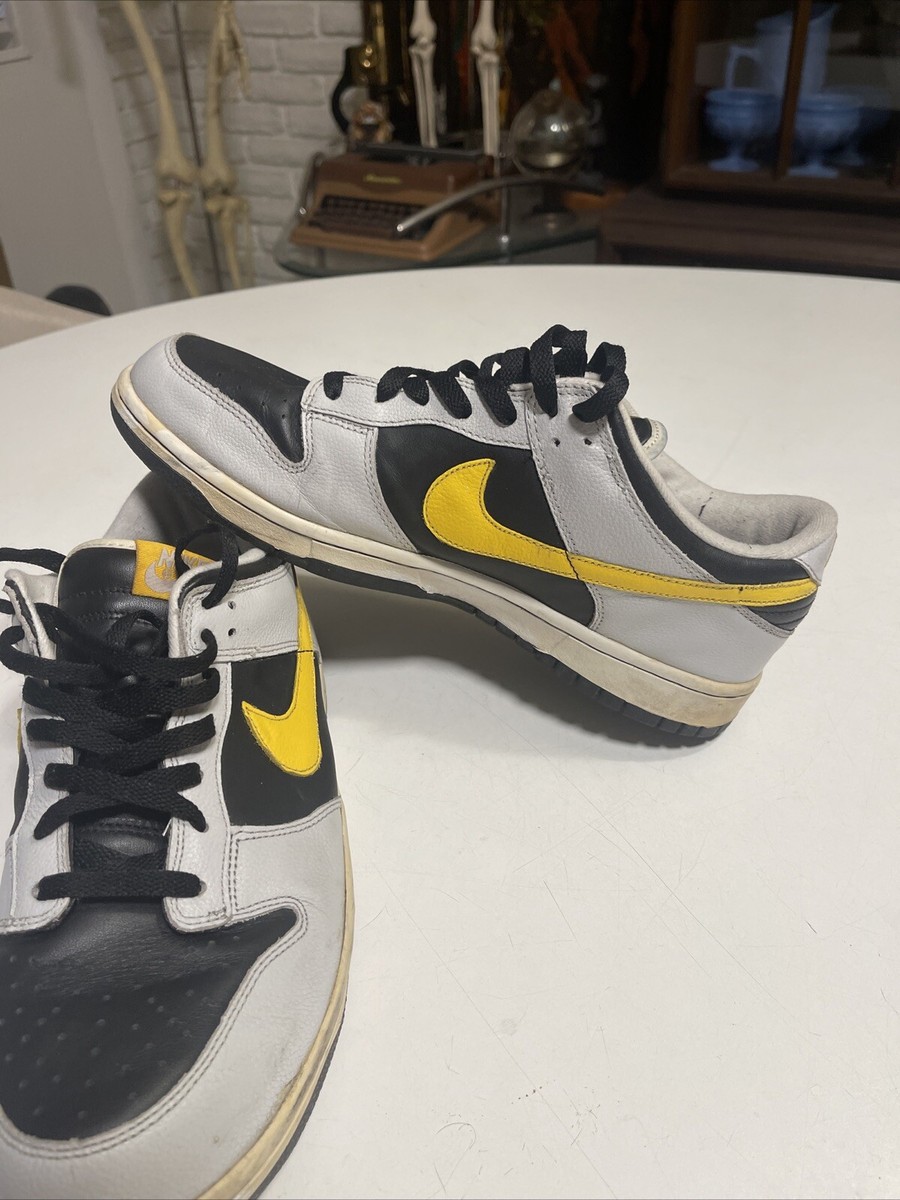 2005 Nike Dunk Low Black / Varsity Maize Neutrel Grey Yellow