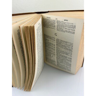 1971 Webster's New World Dictionary of the American Language