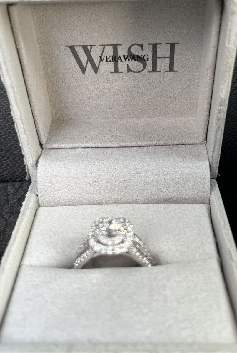 Vera Wang “Wish” Collection Oval Diamond Ring (1-3/8 ct tw Vera Wang “Wish” Collection Oval Diamond Ring (1-3/8 ct tw