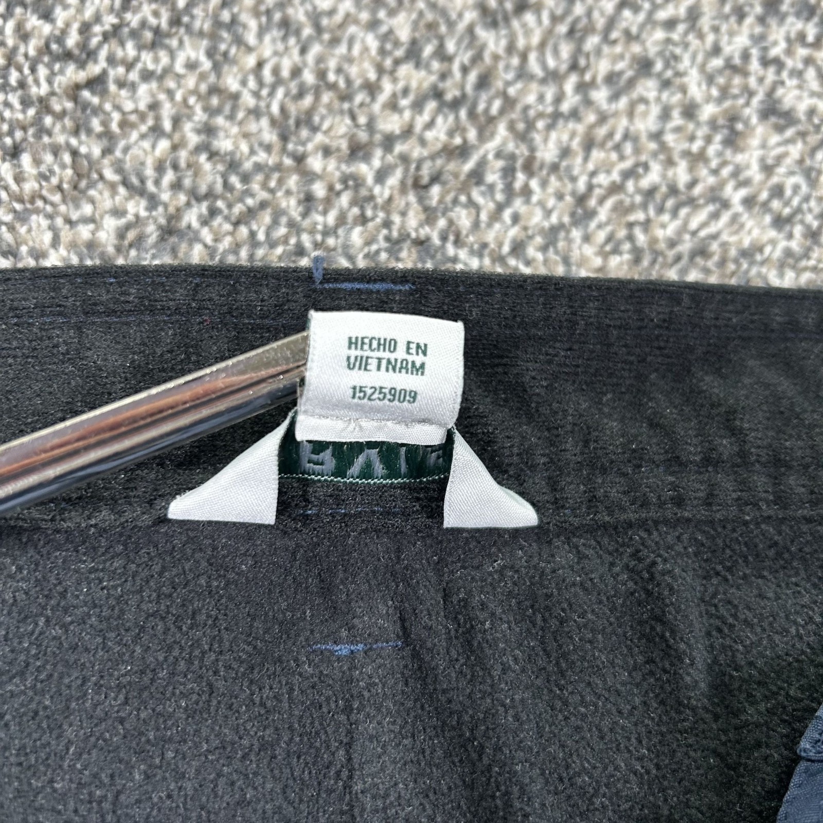 Orvis Classic Lined Technical Performance Pants M… - image 7