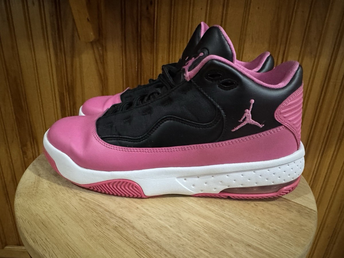 Nike Air Jordan Max Aura 2 Shoes Size 7Y/Women Size 8.5 Black/Pink