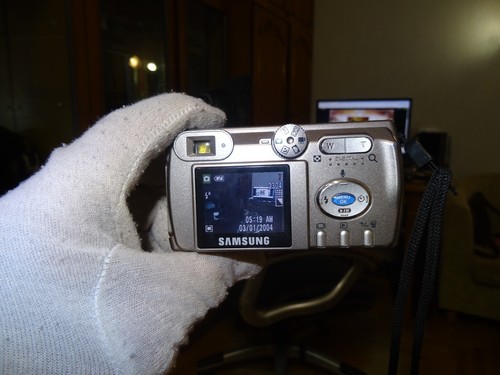 Samsung Digital Camera Digimax 401 4.0MP Silver Tested - Picture 8 of 11