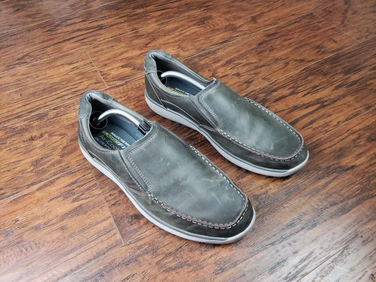 Skechers air outlet cooled slip ons
