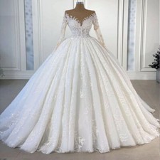Luxury O Neck Long Sleeves Wedding Dresses Appliques Buttons Back Bridal Gowns