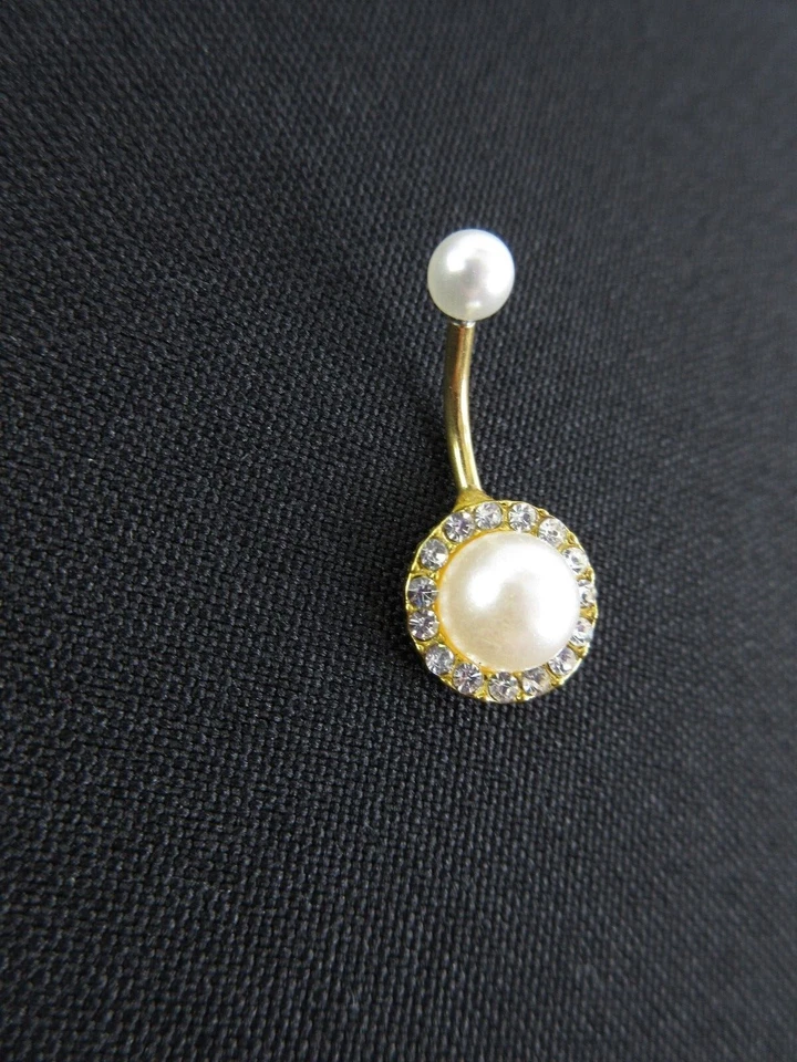 Anillo ombligo perla ombligo corte redondo de 1,0 quilates enchapado en oro amarillo de 14 quilates Foto 2 de 4