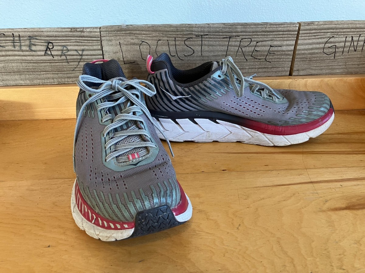 Hoka One Clifton Women's Size US Gray/red Running
