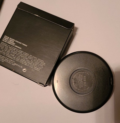 Mac Rose Ole Special Reserve Highlight Powder 10g Limited Edition - Picture 3 of 3