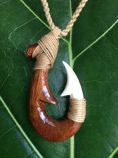 Genuine Koa Wood Hawaiian Design Jewelry Fish Hook Pendant Choker/Necklace 45007