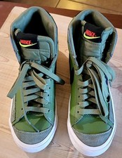 Nike Blazer Mid 77 Bright Venom Size 4Y Excellent Condition