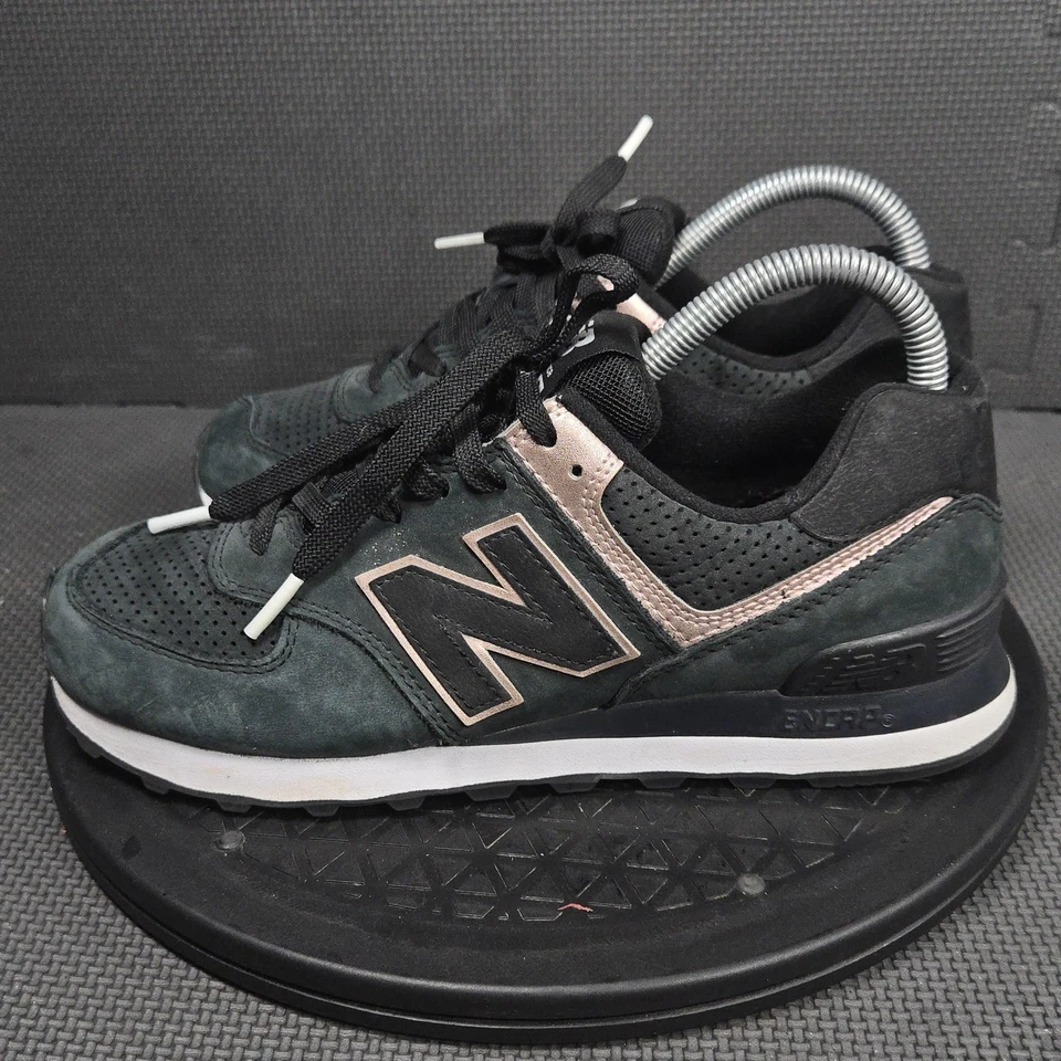 New Balance 574 Zapatos Mujer Talla 8 Negro Rosa Dorado Gamuza Tenis WL574NBK Foto 4 de 4