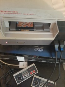 VOLLEYBALL for Nintendo NES - 5-screw variant - LOVELY label, tested & works!