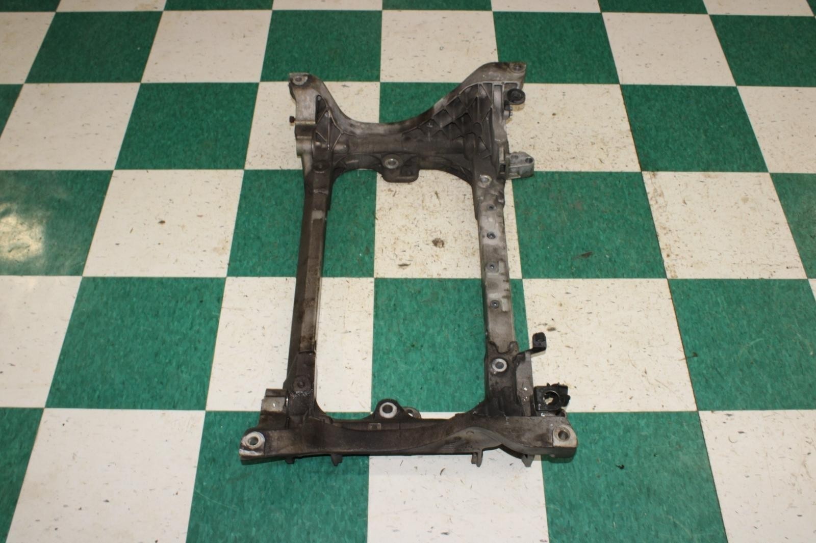 Maserati Ghibli 2014-2024 FRONT Crossmember