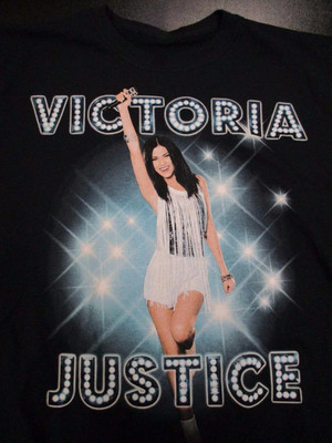 Victoria Justice T Shirt NEW Victoria Justice US TOUR 2013 BL950