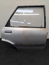 Porte arrière et accessoires Ford TAUNUS